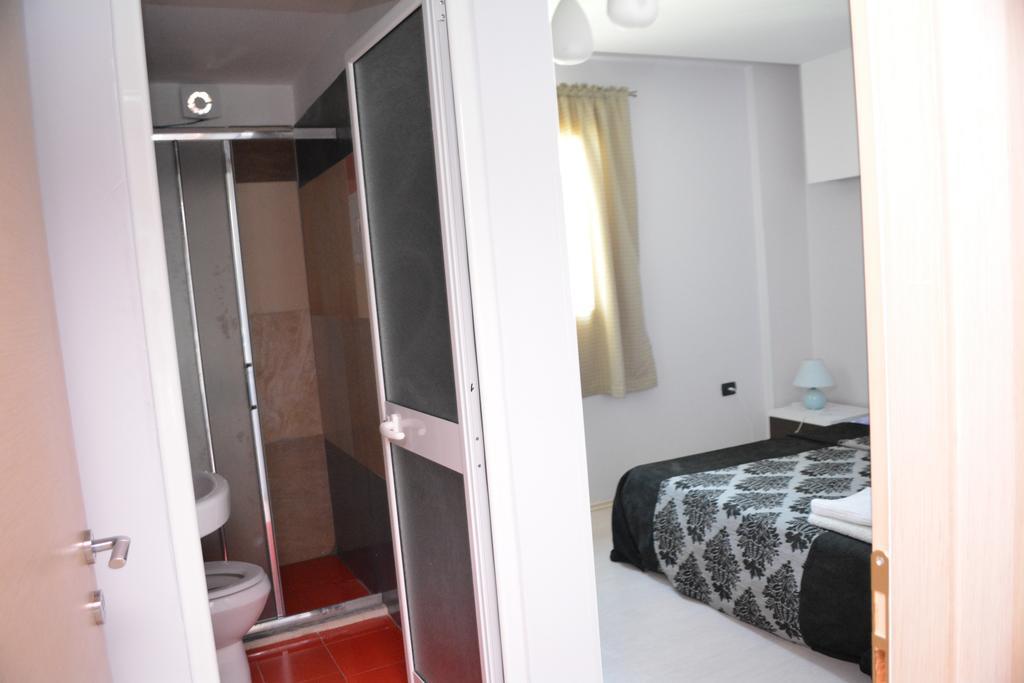 Hotel Albion Дуррес Экстерьер фото