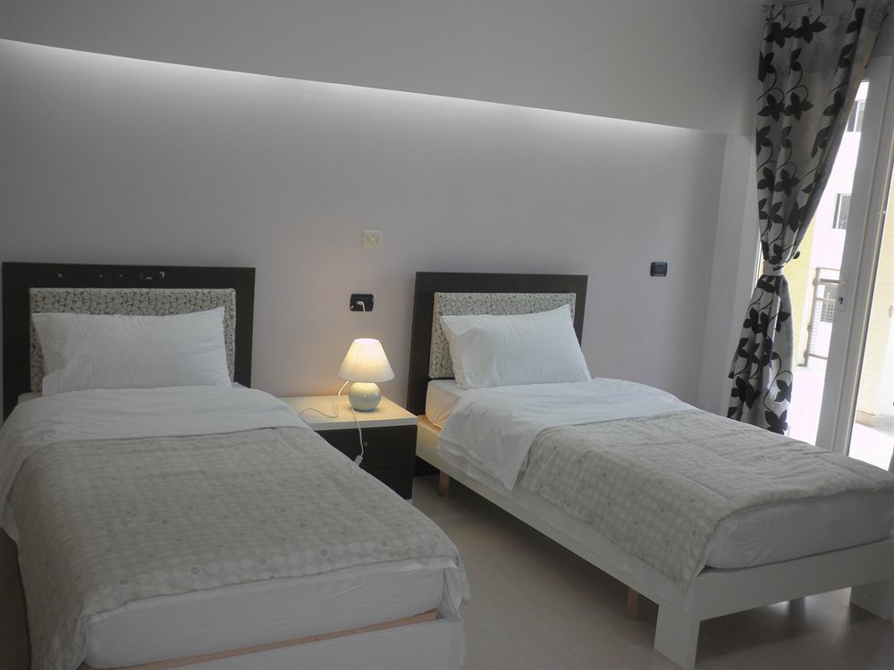 Hotel Albion Дуррес Экстерьер фото