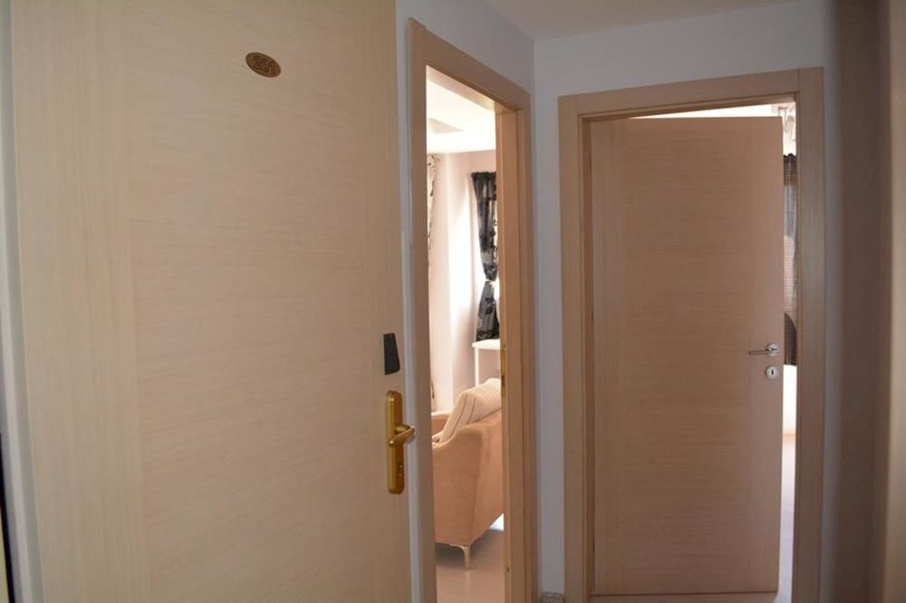 Hotel Albion Дуррес Экстерьер фото