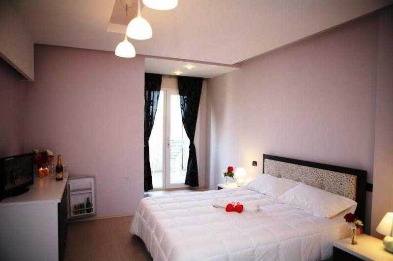 Hotel Albion Дуррес Экстерьер фото