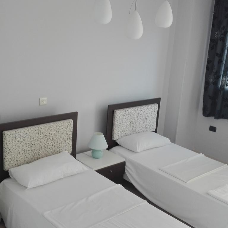 Hotel Albion Дуррес Экстерьер фото