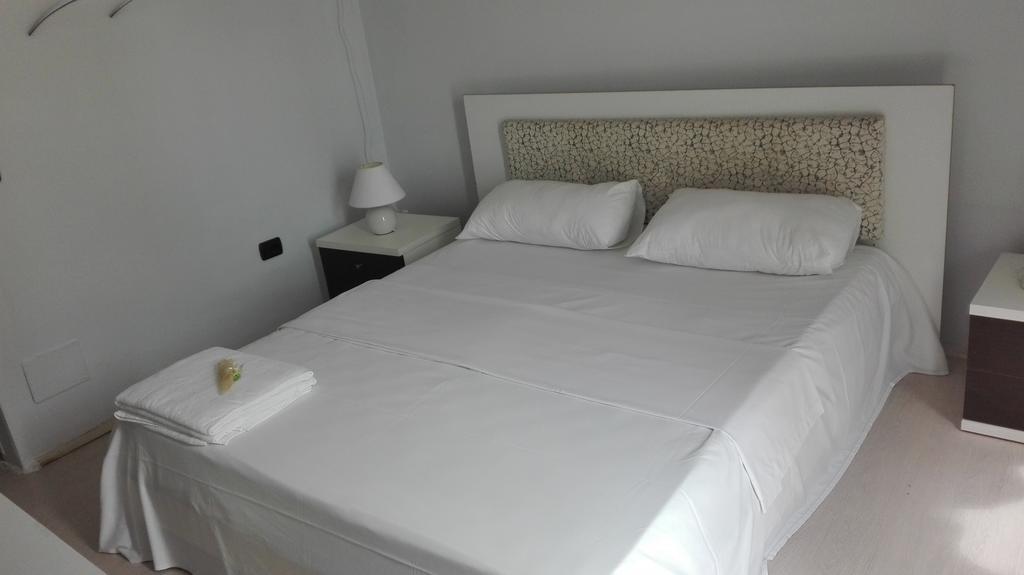 Hotel Albion Дуррес Экстерьер фото