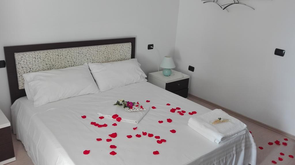 Hotel Albion Дуррес Экстерьер фото